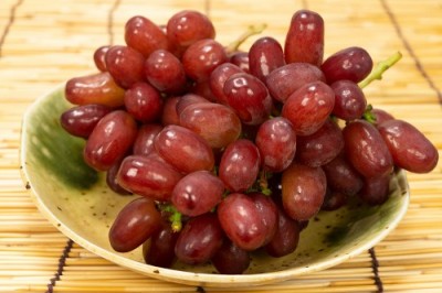 【予約・8月中旬頃・クール便】クイーンセブン(種無し) 約1kg 特別栽培  (宮城県 後藤ぶどう園) 産地直送